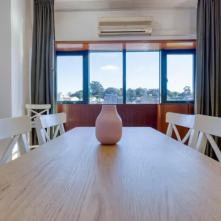 Travel And Live Faria Guimaraes Apartment
